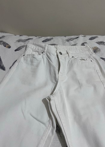 Düğmeli Beyaz Kadın kot pantolon - Görsel 2