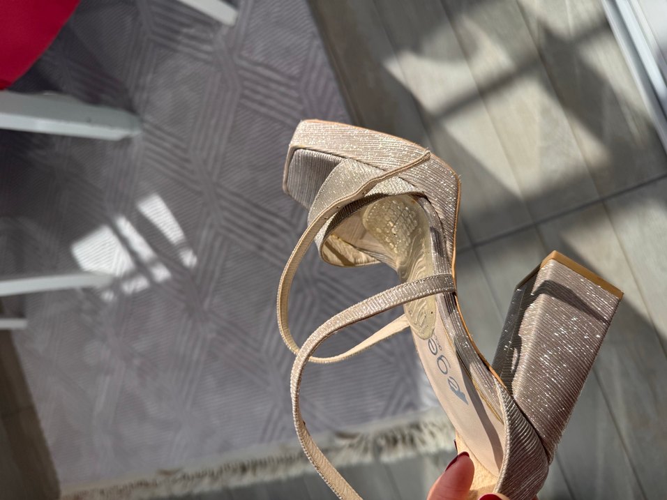 Gold Işıltılı Platform Topuklu Kadın Ayakkabı - Görsel 2