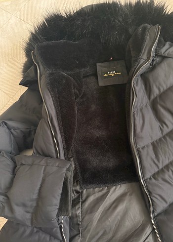 Siyah Kadın Kışlık Mont - Görsel 3