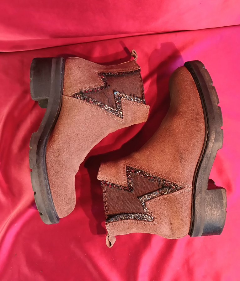 DESA Boncuk Detaylı Kahverengi Süet Kadın Bot 36NO - Görsel 5