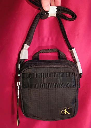 Calvin Klein Siyah omuz Çantası - Görsel 3
