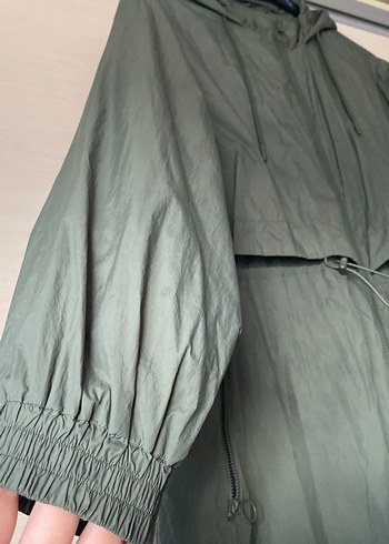 Kadın Haki Uzun Kesim Salaş Yağmurluk - Görsel 2