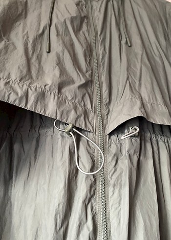 Kadın Haki Uzun Kesim Salaş Yağmurluk - Görsel 3