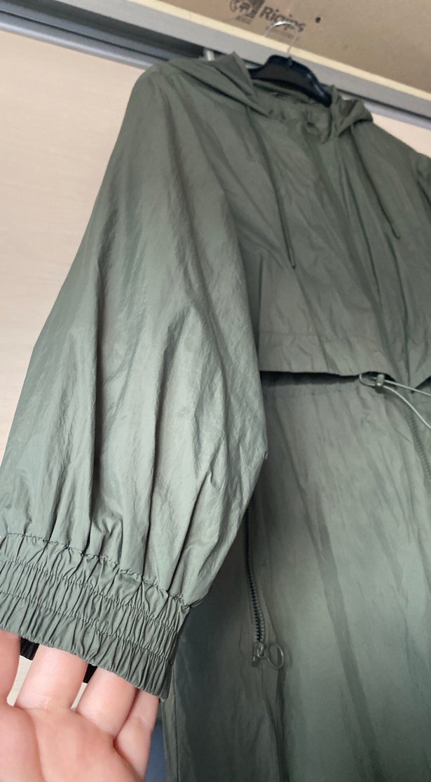 Kadın Haki Uzun Kesim Salaş Yağmurluk - Görsel 2