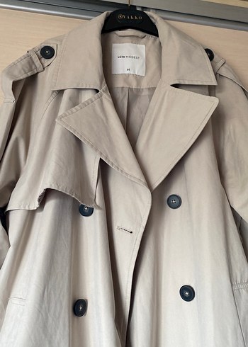 Bej Uzun Kadın Trençkot - Görsel 4