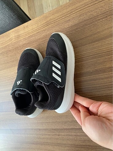 Adidas erkek çocuk spor ayakkabı