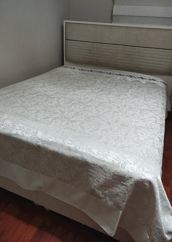 İşlemeli Mor Çiçek Desenli Perde - Görsel 4