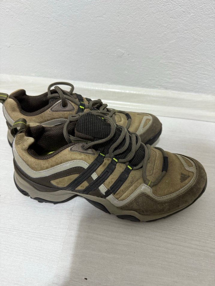 Erkek Spor Ayakkabı Bağcığı - Gri ve Yeşil - Görsel 4