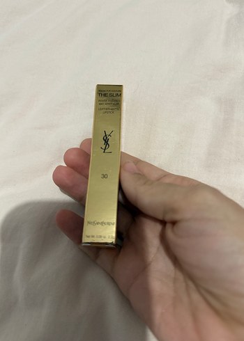  Beden Yves Saint Laurent Uzun Süre Kalıcı Mat Ruj