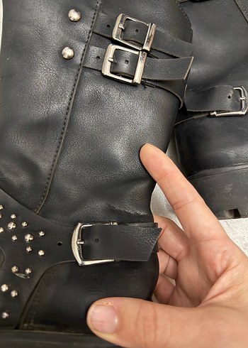 Siyah Deri Tokalı Blok Topuklu Botlar - Görsel 8