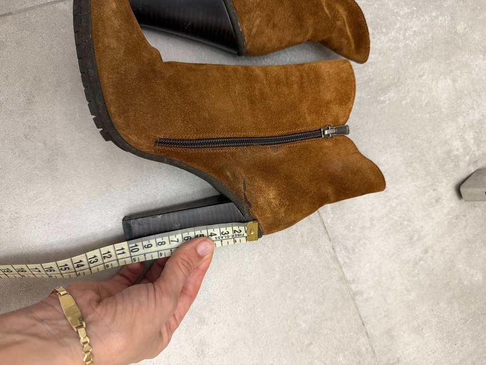 Kahverengi Süet Tokalı Kadın Bot - Görsel 2