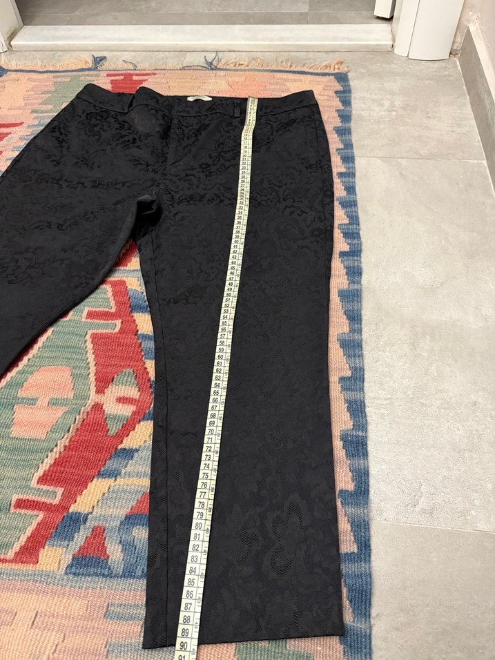 Siyah Dantel Detaylı Kadın Kumaş Pantolon - Görsel 3