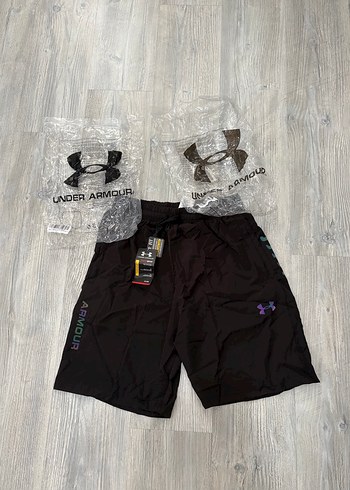 Under armour reflektörlü şort