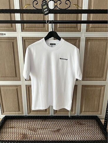İthal Nakışlı Balenciaga Tshirt Orjinal kumaş