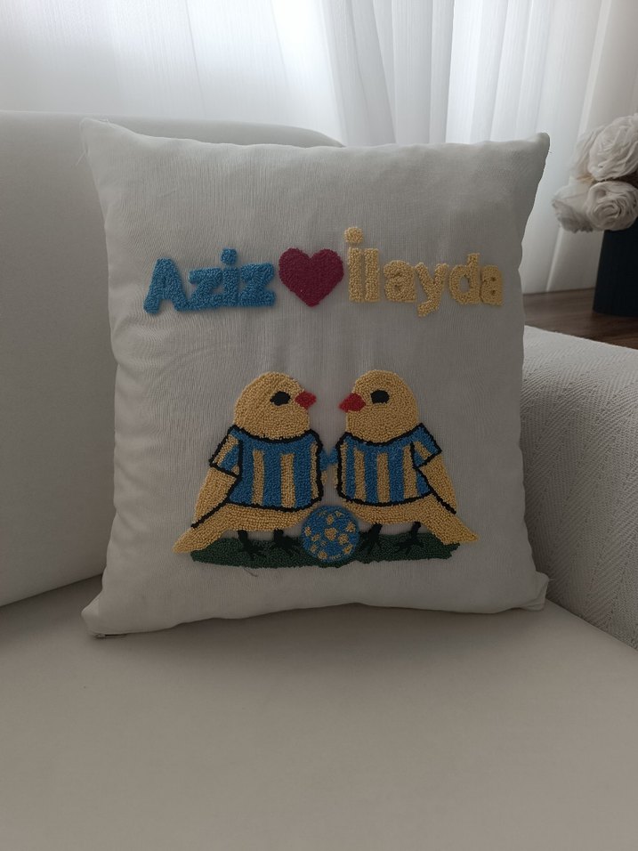 Punch işlemeli yastık kılıfı - Görsel 2