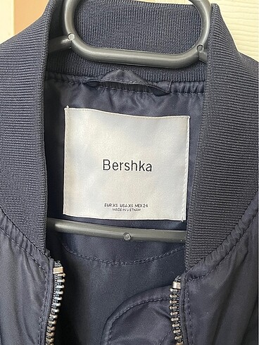 Bershka BERSKHA BOMBER CEKET