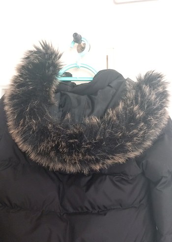 Siyah Kürklü Kadın Kışlık Mont - Görsel 5