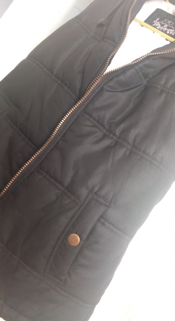 Siyah Fermuarlı Kadın Yelek - Görsel 3