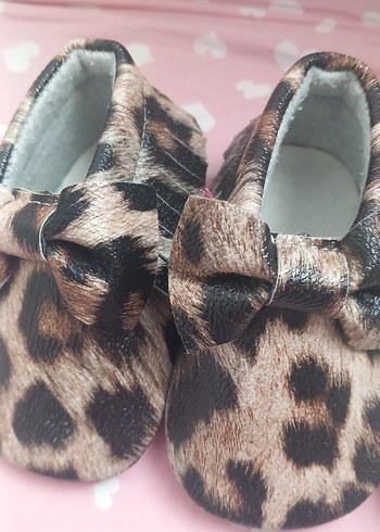 Kız Bebek İlk Adım Ayakkabıları  Beyaz ve Leopar - Görsel 3