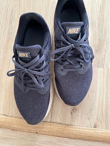 38 Beden Nike Spor Ayakkabı