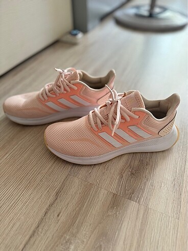 38 Beden ten rengi Renk Adidas Spor Ayakkabı
