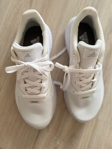 38 Beden Adidas Spor Ayakkabı