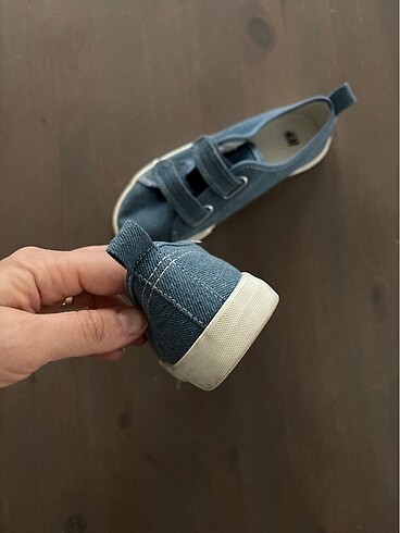 31 Beden mavi Renk H&M Erkek Çocuk 31 No Bez Ayakkabı