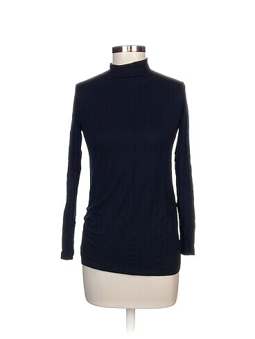 LC Waikiki Bluz %70 İndirimli.