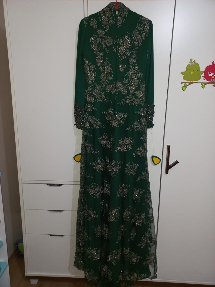 Boncuk İşlemeli Uzun Kol Yeşil Elbise - Görsel 2