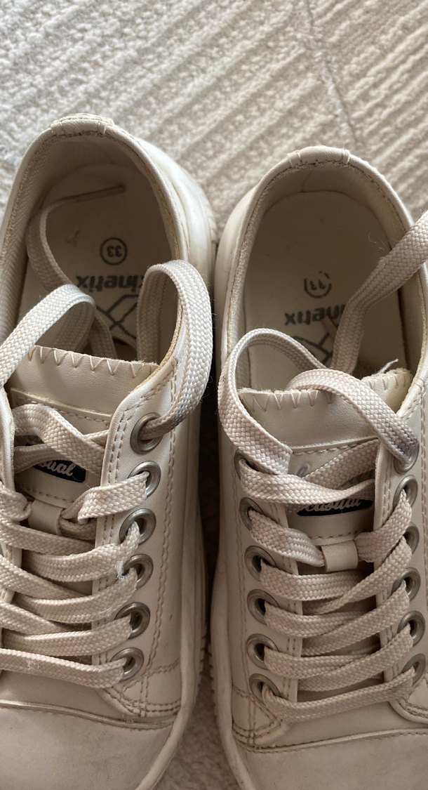 Krem bağcıklı çocuk spor ayakkabı - Görsel 2