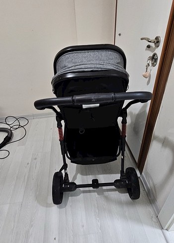 Gri Bebek Arabası ve Taşıma Koltuğu - Görsel 3