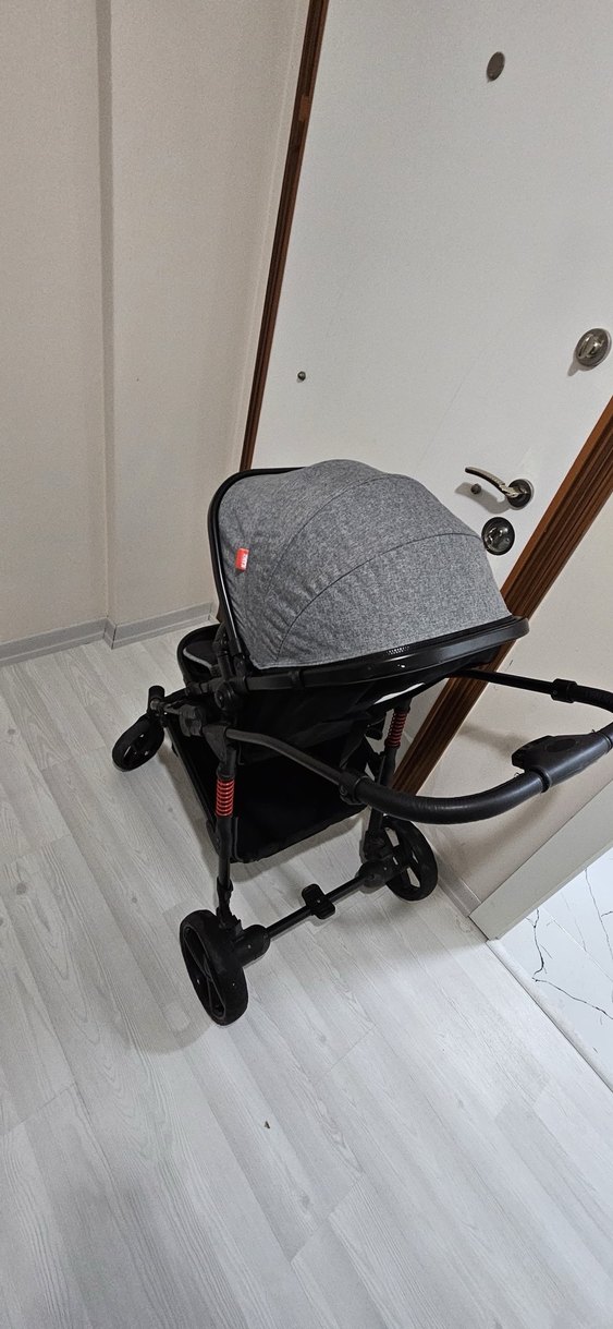 Gri Bebek Arabası ve Taşıma Koltuğu - Görsel 4