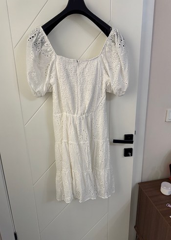 Beyaz Dantel İşlemeli Mini Bohem Elbise
