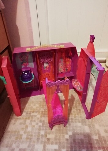 Barbie Barbie evi