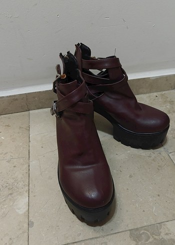 Kahverengi Deri Tokalı Topuklu Bot - Görsel 3