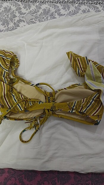 40 Beden sarı Renk Bikini üstü