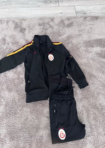 Siyah Erkek Çocuk Eşofman Takımı - Galatasaray