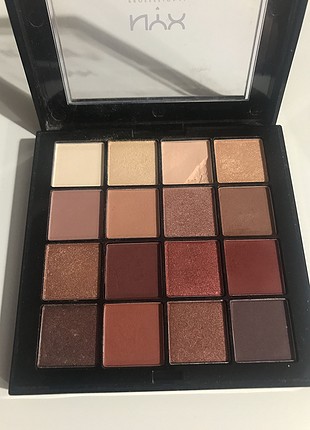 NYX FAR PALETİ