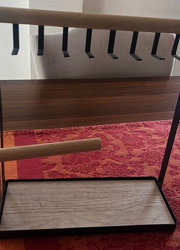 Beden siyah Renk Akşap askilik