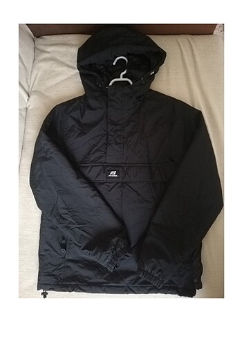 Pull and Bear Mont