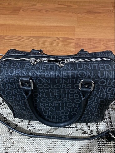 Benetton Benetton canta