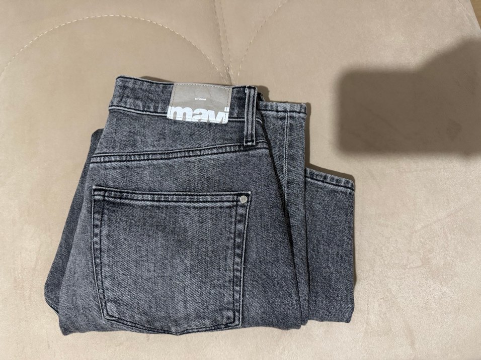 Gri Renk Kadın Jean - Görsel 4