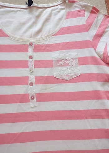 Kız Çocuk Pembe Çizgili V Yakalı Tişört - Görsel 7