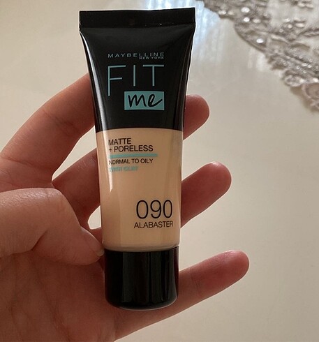 Maybelline Fit Me Fondöten 090