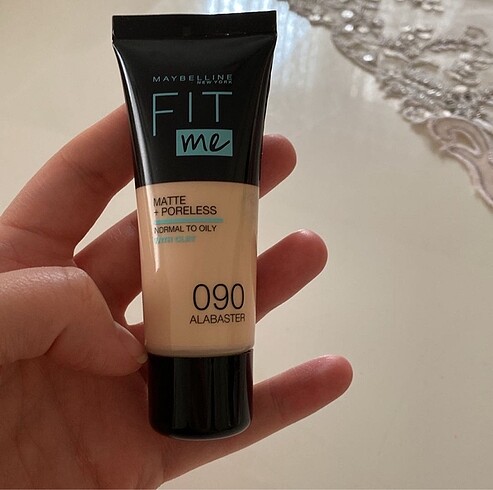 Maybelline Fit Me Fondöten 090
