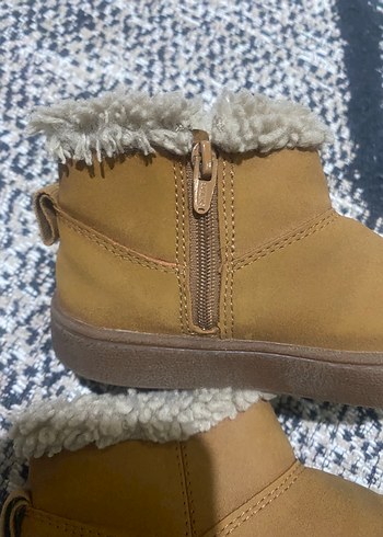 24 Beden kahverengi Renk Zara içi Kürklü Bot