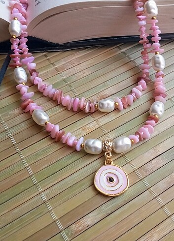 Pembe Kırıktaş Kolye 