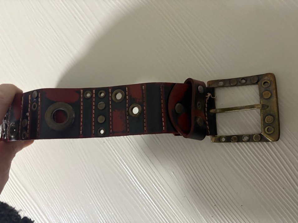 Kırmızı Deri Tokalı Kadın Kemer - Görsel 4