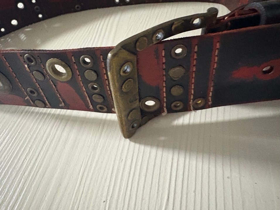 Kırmızı Deri Tokalı Kadın Kemer - Görsel 2