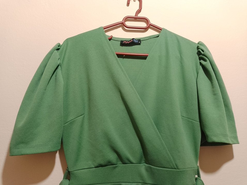 Yeşil Renkli Uzun Fırfırlı Kadın Elbise - Görsel 2